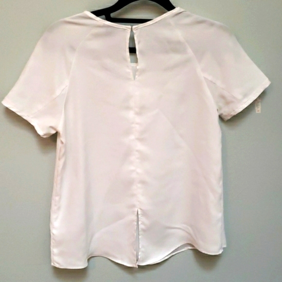 3 Tops Size XS / Kenneth Col, Banana Republic, Mine - Picture 6 of 8